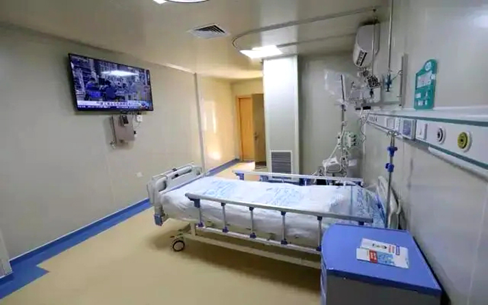 換了1次衛(wèi)生間門，我終于知道了鋁鎂合金玻璃門和實(shí)木門的區(qū)別