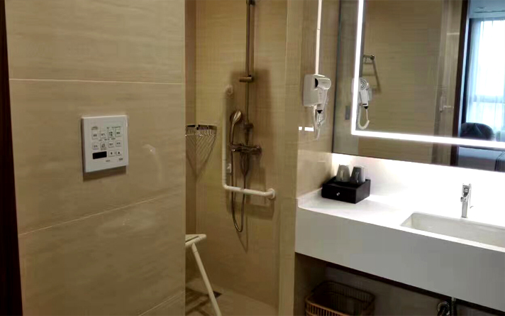 鋼質(zhì)防火隔聲門組成及特點