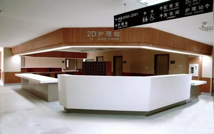 安裝醫(yī)用氣密門