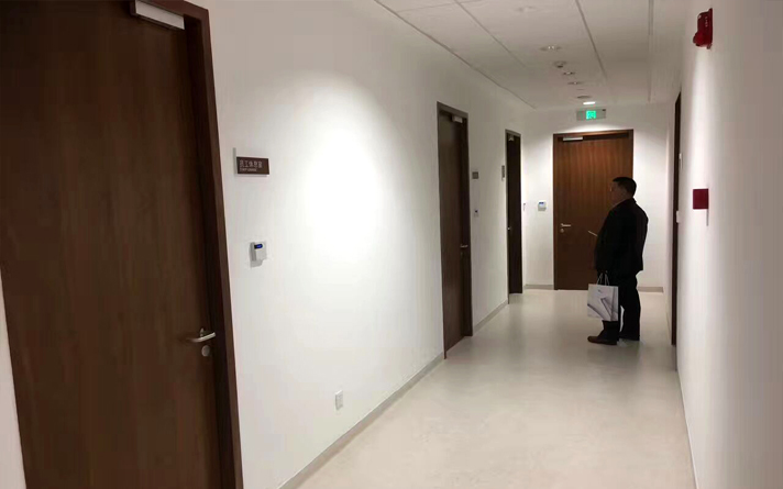 安裝醫(yī)院病房鋼質(zhì)防火門(mén)的正確流程防火門(mén)安裝方法