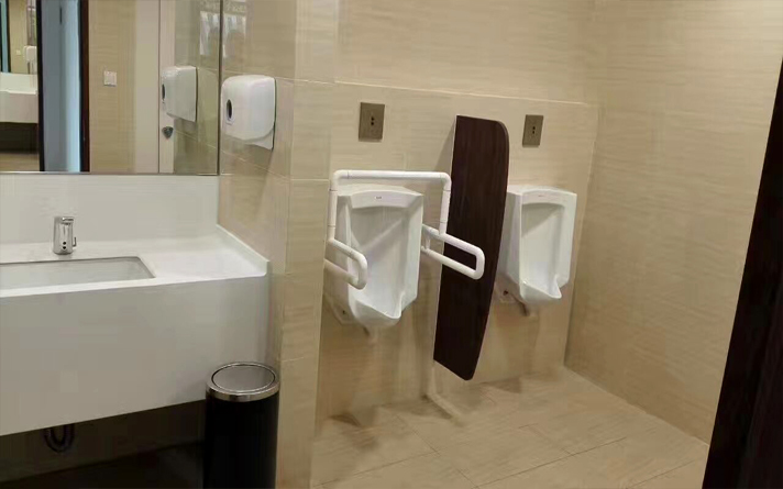 病房鋼質(zhì)門(mén)防撞條圖片