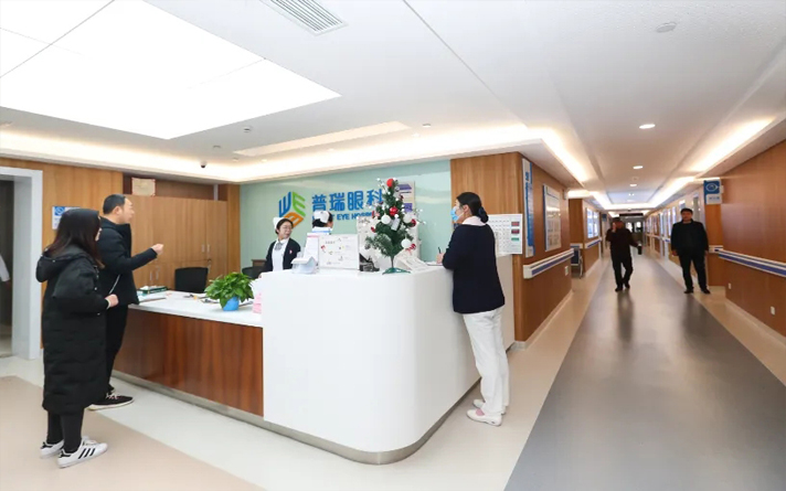 不銹鋼玻璃防火門_什么樣的材質(zhì)才是好的選擇